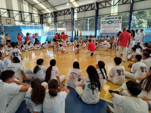 09/08 - Batizado e Troca de Cordões de Capoeira — foto 2