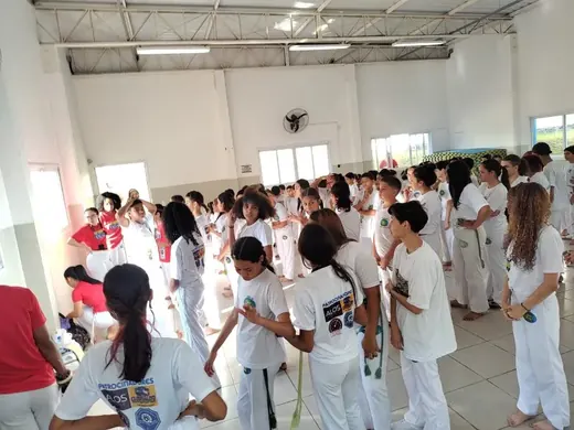 09/08 - Batizado e Troca de Cordões de Capoeira — foto 28
