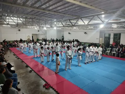 08/07 - Troca de Faixa de Karatê — foto 44