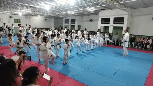 08/07 - Troca de Faixa de Karatê — foto 93